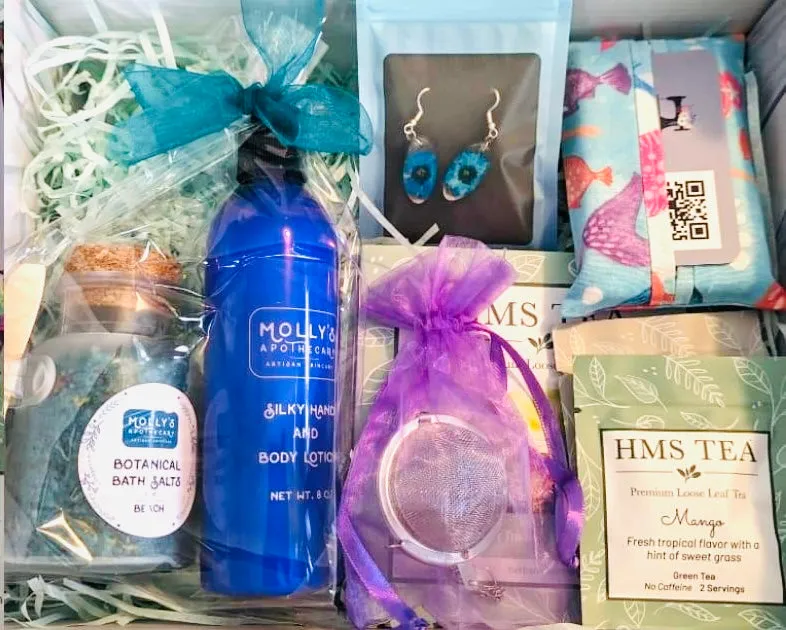 Local Treasures Gift Box