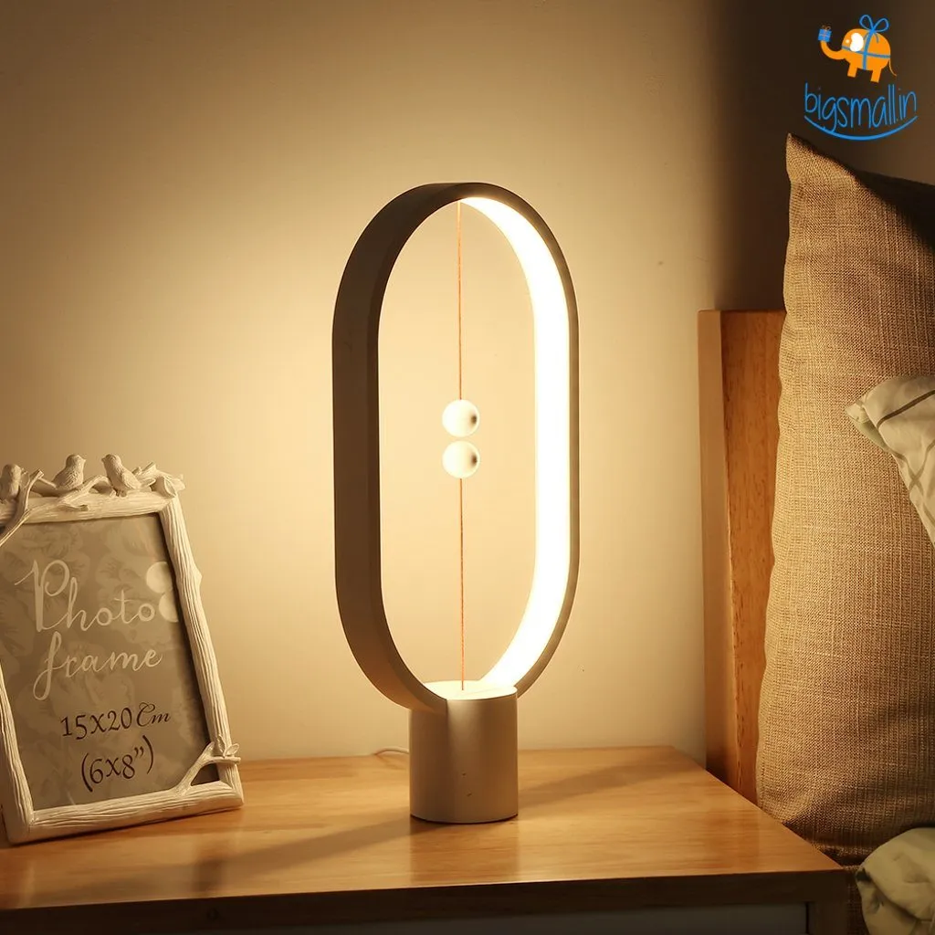 Magnetic Heng Balance Lamp