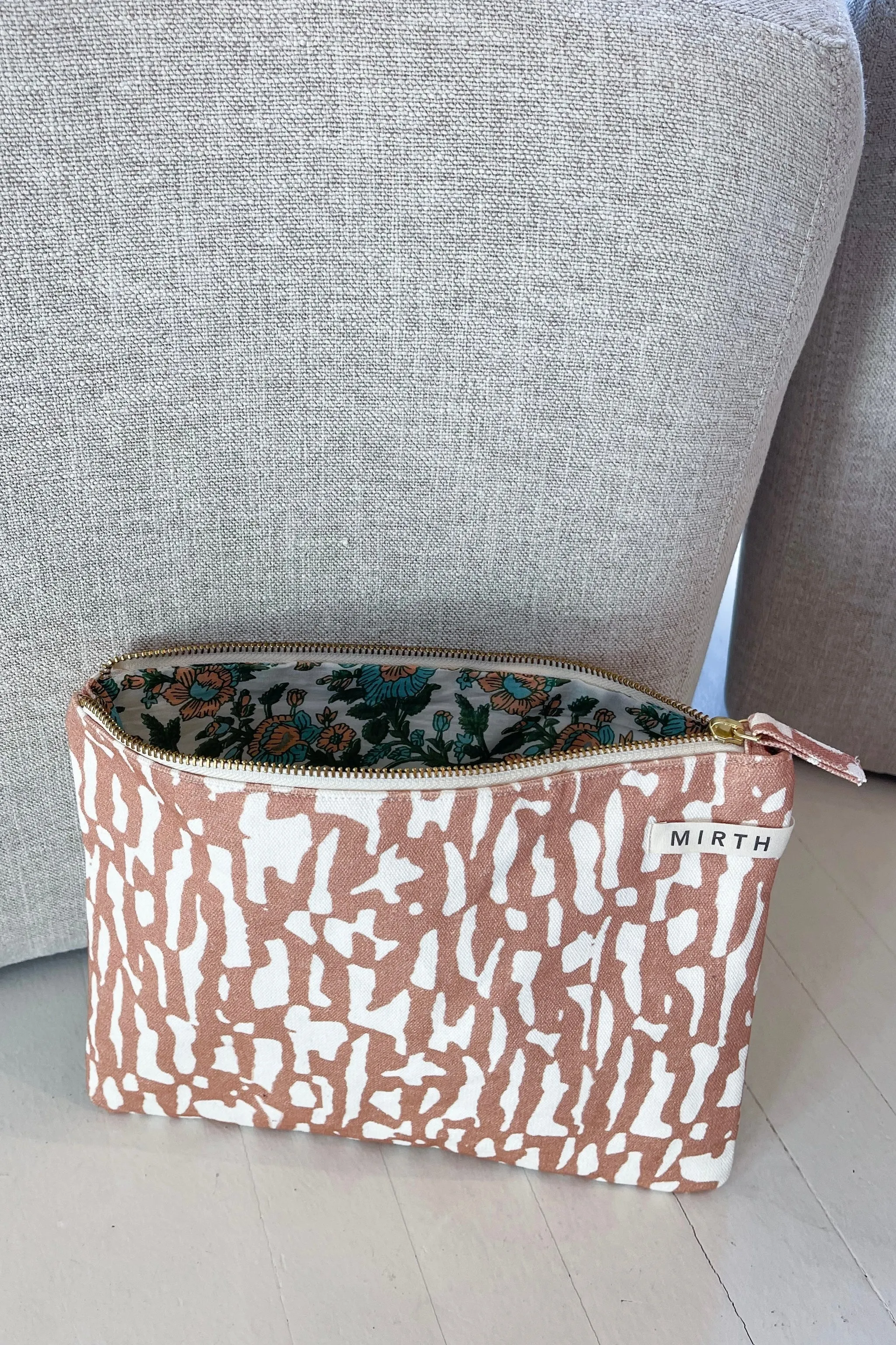 Travel Pouch in Driftwood in Clay